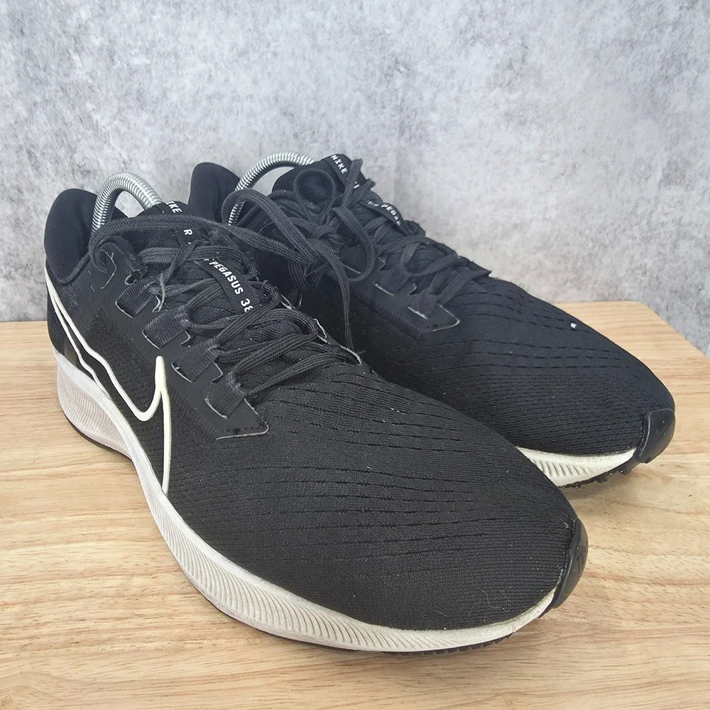 Nike Air Zoom Pegasus 38 Running Shoes Mens 10.5 Black White Sneakers CZ1891-001